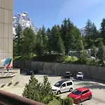 Cozy 布勒伊-切尔维尼亚